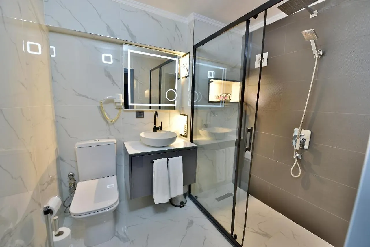 Oban Suites Istanbul 2*,