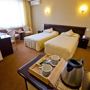 hotel-dan.bucharesthotelsnow.com/